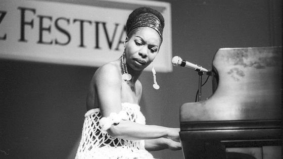 Nina Simone au piano 
Radio France ©