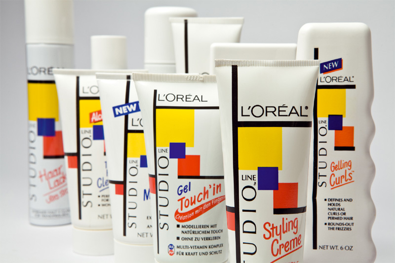 Produits de la gamme "Look Cycle" de L'OREAL dont le packaging a été inspiré du style Mondrian